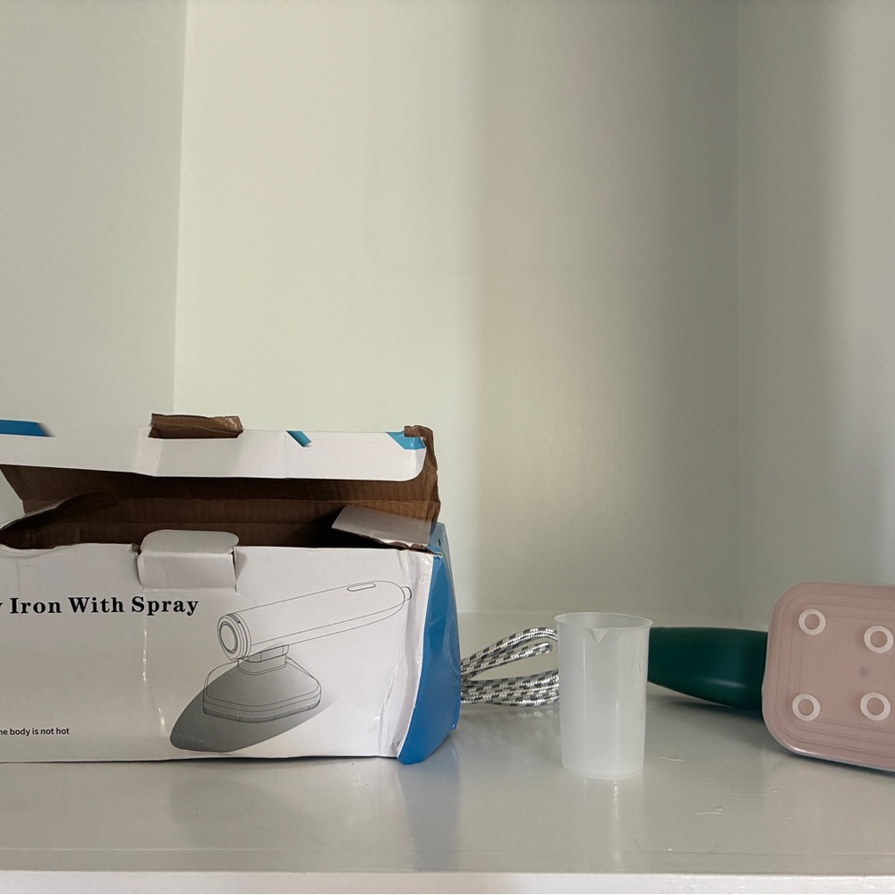 Portable Handheld Garment Steamer - White